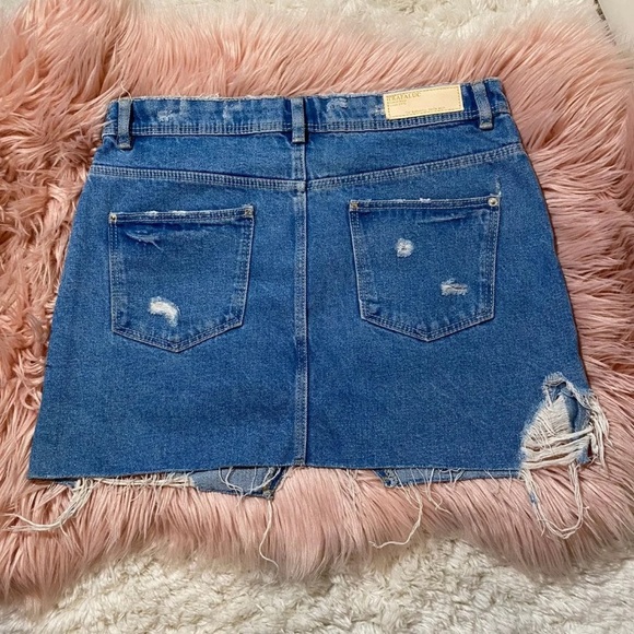 Zara distressed denim skirt - Picture 5 of 7